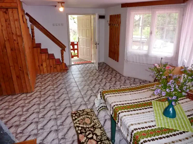 Pârâu Satu Mare Cazare | Cabană (K0731-4) Imaginea poate fi supusă drepturilor de autor. Se recomandă contactarea titularului drepturilor.