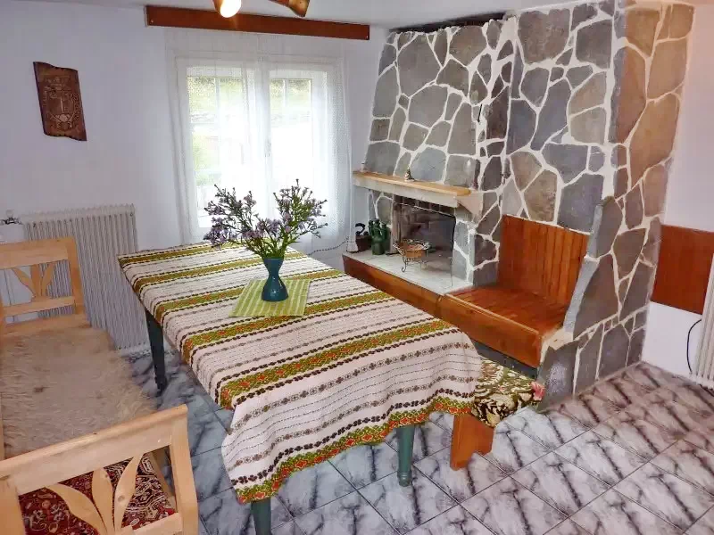 Pârâu Satu Mare Cazare | Cabană (K0731-17) Imaginea poate fi supusă drepturilor de autor. Se recomandă contactarea titularului drepturilor.