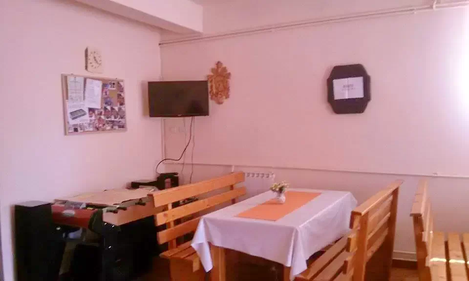 Pasul Bucin Cazare | Pensiune (K0137-6) Imaginea poate fi supusă drepturilor de autor. Se recomandă contactarea titularului drepturilor.
