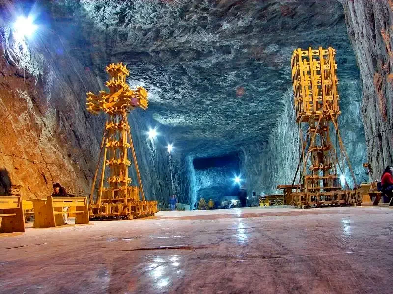 Pasul Bucin Cazare | Pensiune (K0137-49) Imaginea poate fi supusă drepturilor de autor. Se recomandă contactarea titularului drepturilor.