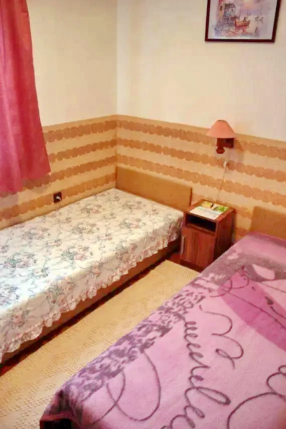 Cazare Kiskunmajsa / Gencsi Tanya. Imaginea poate fi supusă drepturilor de autor. Se recomandă contactarea titularului drepturilor.