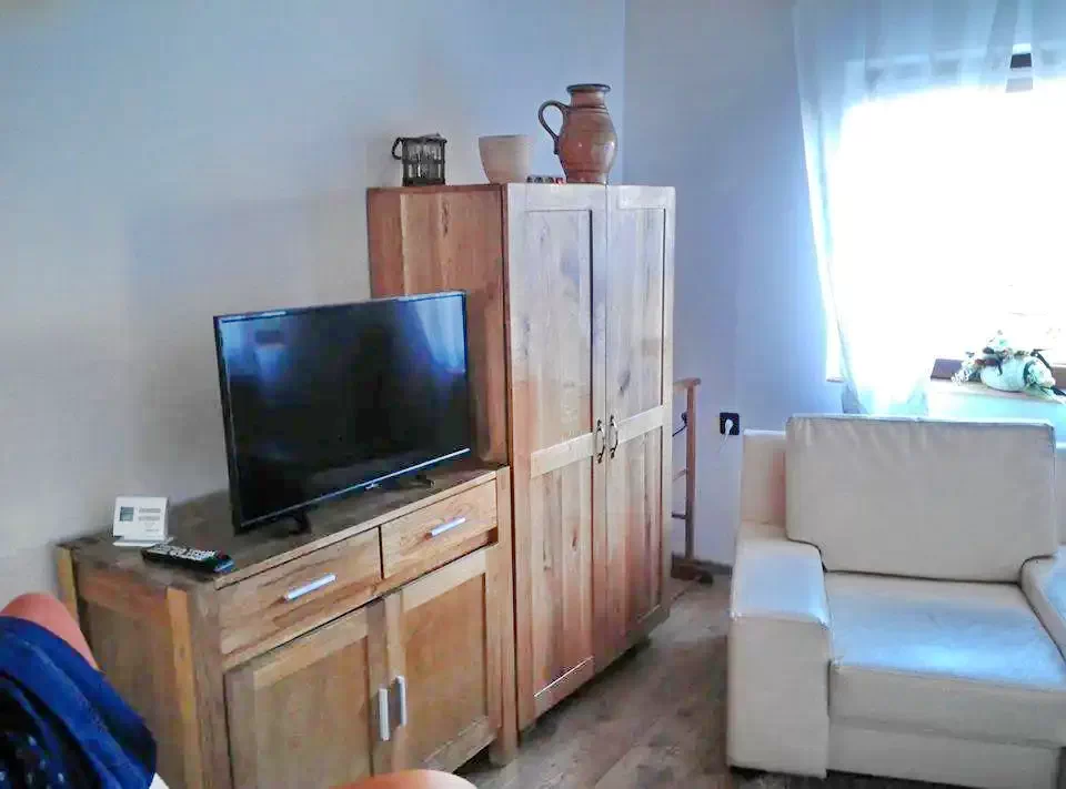 Cazare Kiskunmajsa / Gencsi Tanya. Imaginea poate fi supusă drepturilor de autor. Se recomandă contactarea titularului drepturilor.