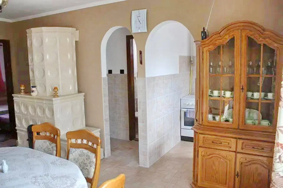 Cazare Kiskunmajsa / Gencsi Tanya. Imaginea poate fi supusă drepturilor de autor. Se recomandă contactarea titularului drepturilor.