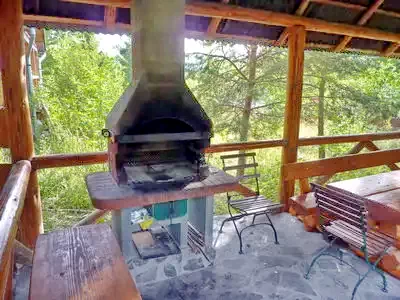 Barajul Zetea Cazare | Cabană (K0471-11) Imaginea poate fi supusă drepturilor de autor. Se recomandă contactarea titularului drepturilor.