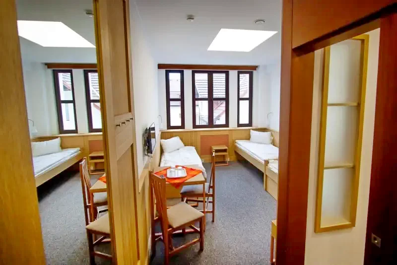 Kolozsvár Szállás | Motel (K1400-3) A kép szerzői jogvédelem alatt állhat. Javasolt a kapcsolatfelvétel a jog tulajdonossal.