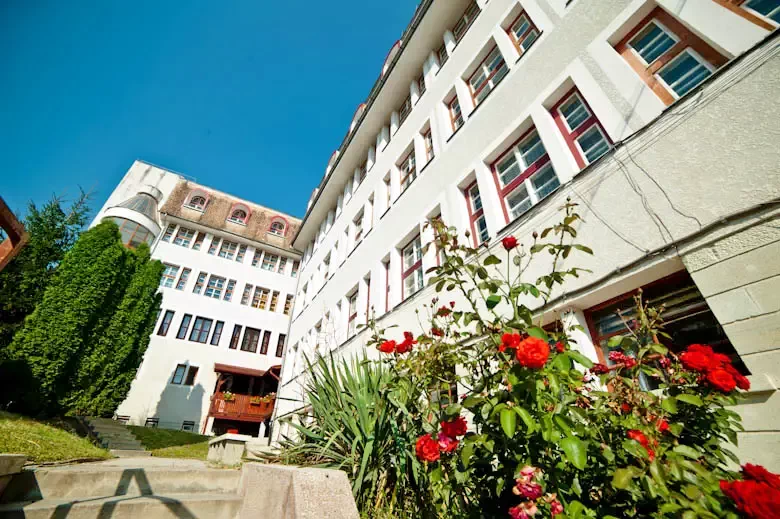 Cluj-Napoca Cazare | Motel (K1400-16) Imaginea poate fi supusă drepturilor de autor. Se recomandă contactarea titularului drepturilor.