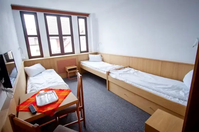 Kolozsvár Szállás | Motel (K1400-17) A kép szerzői jogvédelem alatt állhat. Javasolt a kapcsolatfelvétel a jog tulajdonossal.