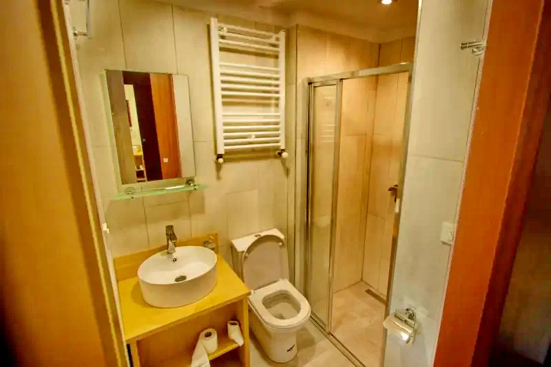 Kolozsvár Szállás | Motel (K1400-28) A kép szerzői jogvédelem alatt állhat. Javasolt a kapcsolatfelvétel a jog tulajdonossal.