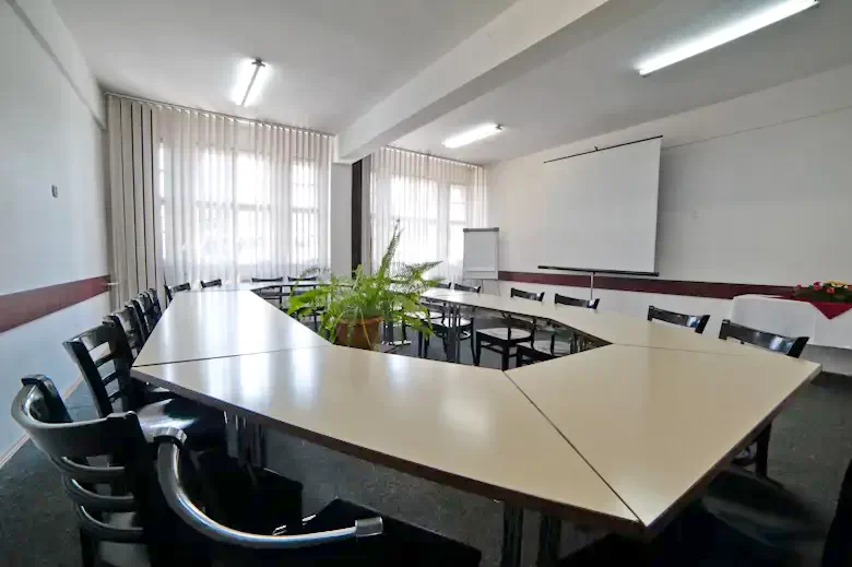 Cluj-Napoca Cazare | Pensiune (K1400-36) Imaginea poate fi supusă drepturilor de autor. Se recomandă contactarea titularului drepturilor.