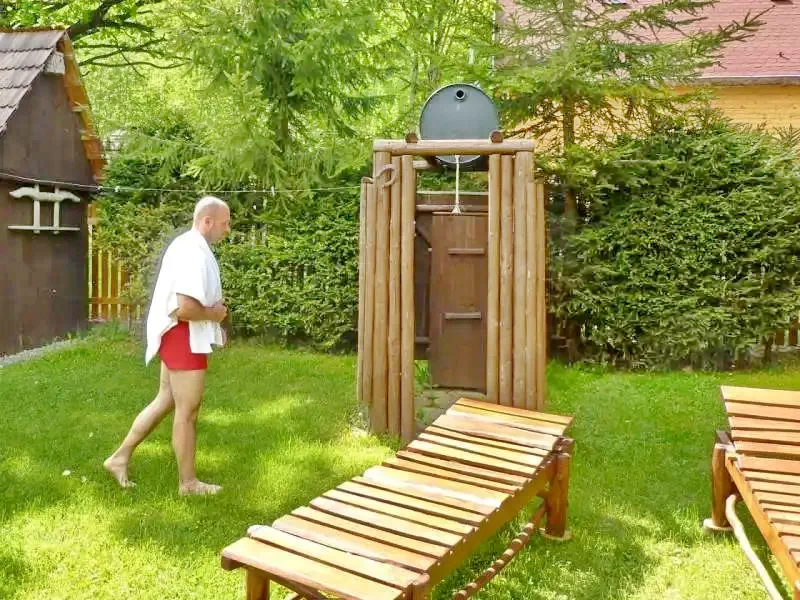 Barajul Zetea Cazare | Cabană (K0486-27) Imaginea poate fi supusă drepturilor de autor. Se recomandă contactarea titularului drepturilor.