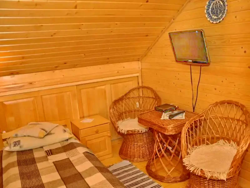 Barajul Zetea Cazare | Cabană (K0486-52) Imaginea poate fi supusă drepturilor de autor. Se recomandă contactarea titularului drepturilor.