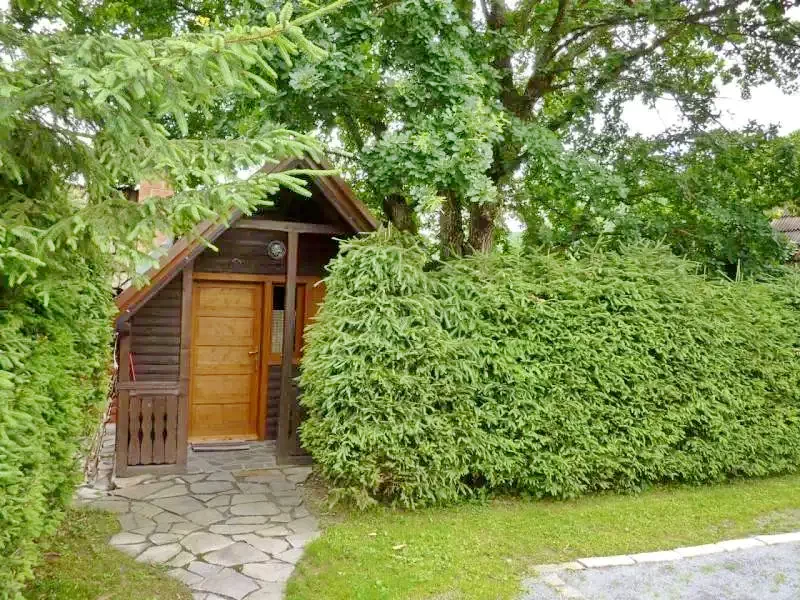 Barajul Zetea Cazare | Cabană (K0486-56) Imaginea poate fi supusă drepturilor de autor. Se recomandă contactarea titularului drepturilor.