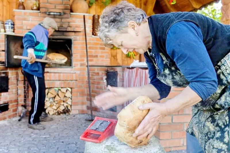 Păuleni Cazare | Casă de oaspeți (K0336-37) Imaginea poate fi supusă drepturilor de autor. Se recomandă contactarea titularului drepturilor.