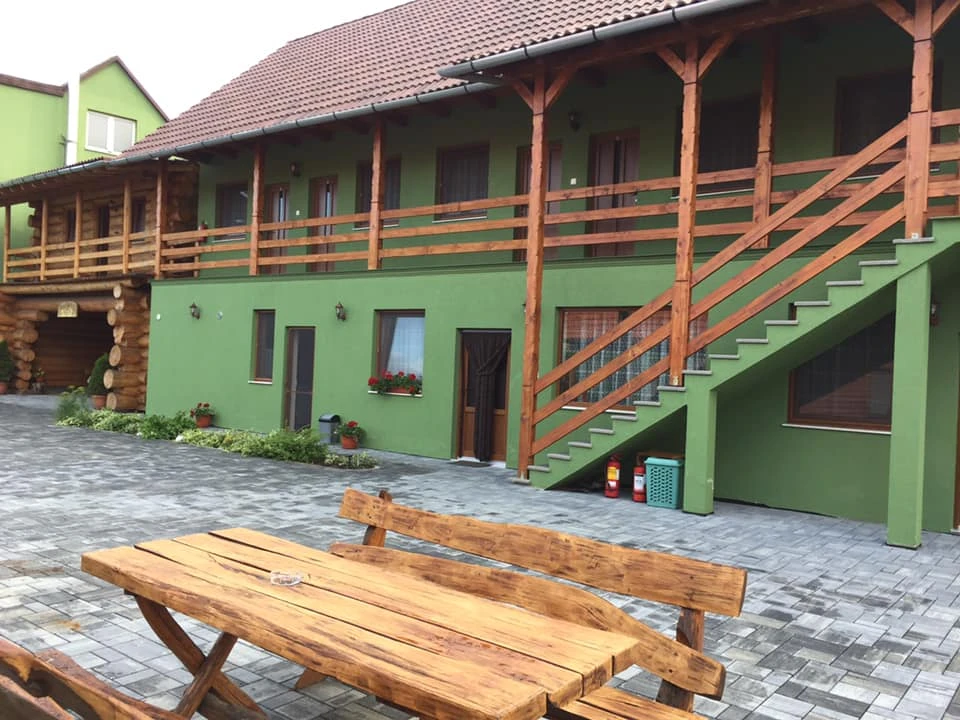 Farkaslaka Szállás | Panzió (K1553-11) A kép szerzői jogvédelem alatt állhat. Javasolt a kapcsolatfelvétel a jog tulajdonossal.