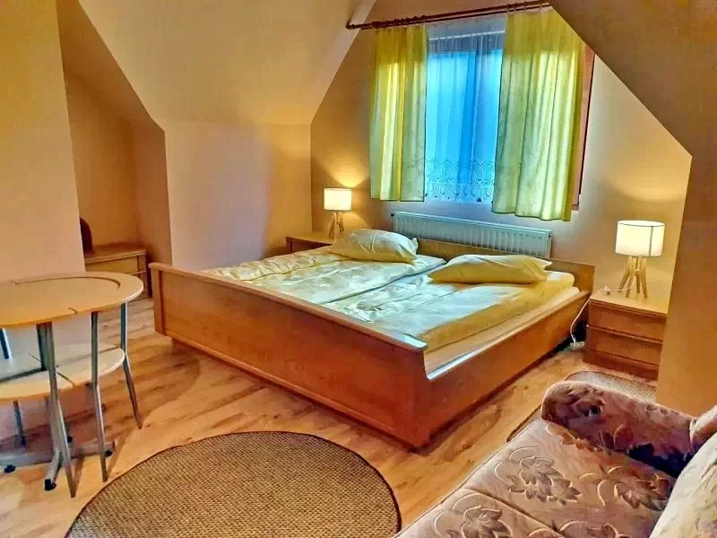 Szállás Izvoru Muresului - Pensiunea Maros*** | Marosfő - Maros Panzió***. A kép szerzői jogvédelem alatt állhat. Javasolt a kapcsolatfelvétel a jog tulajdonossal.