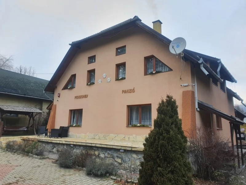 Szállás Izvoru Muresului - Pensiunea Maros*** | Marosfő - Maros Panzió***. A kép szerzői jogvédelem alatt állhat. Javasolt a kapcsolatfelvétel a jog tulajdonossal.