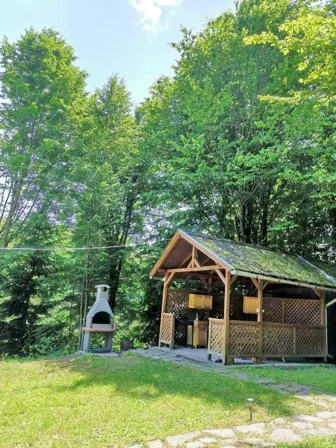 Szállás Sovata - Cabana Anita | Szováta - Anita Kulcsosház. A kép szerzői jogvédelem alatt állhat. Javasolt a kapcsolatfelvétel a jog tulajdonossal.