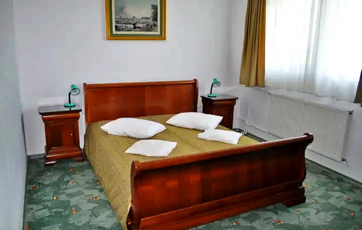 Turda Cazare | Hotel*** (K0816-15) Imaginea poate fi supusă drepturilor de autor. Se recomandă contactarea titularului drepturilor.