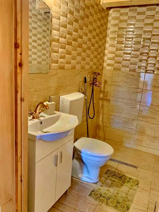 Băile Homorod Cazare | Pensiune (K0121-30) Imaginea poate fi supusă drepturilor de autor. Se recomandă contactarea titularului drepturilor.