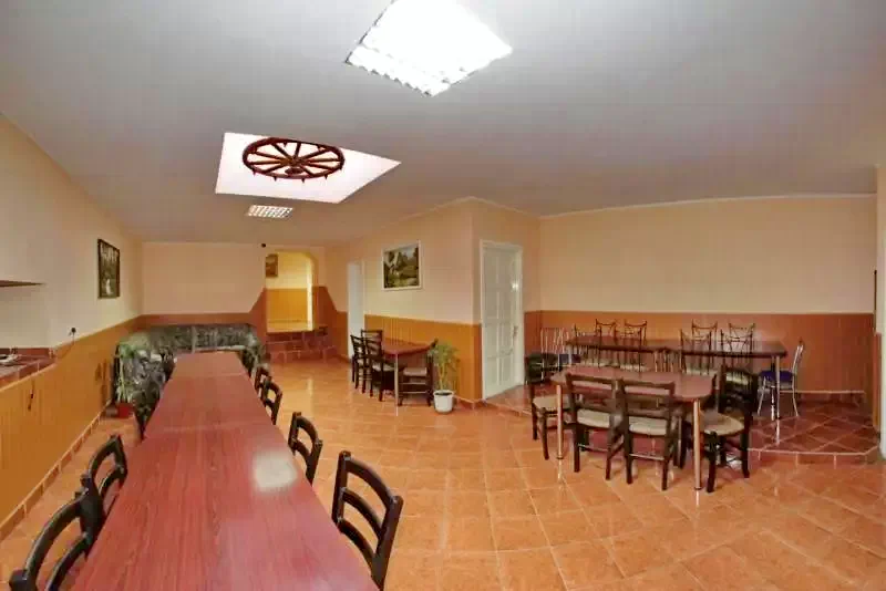 Szállás Odorheiu Secuiesc - Hostel Tranzit*** | Székelyudvarhely - Tranzit Hostel***. A kép szerzői jogvédelem alatt állhat. Javasolt a kapcsolatfelvétel a jog tulajdonossal.