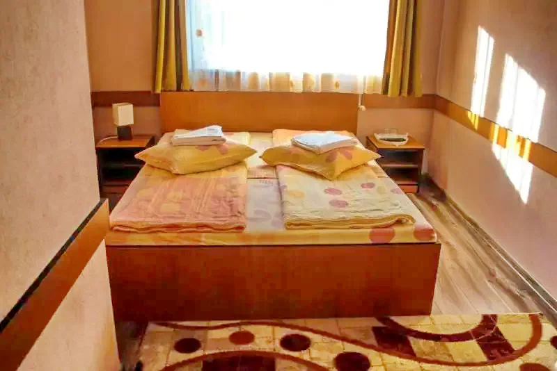 Szállás Odorheiu Secuiesc - Hostel Tranzit*** | Székelyudvarhely - Tranzit Hostel***. A kép szerzői jogvédelem alatt állhat. Javasolt a kapcsolatfelvétel a jog tulajdonossal.