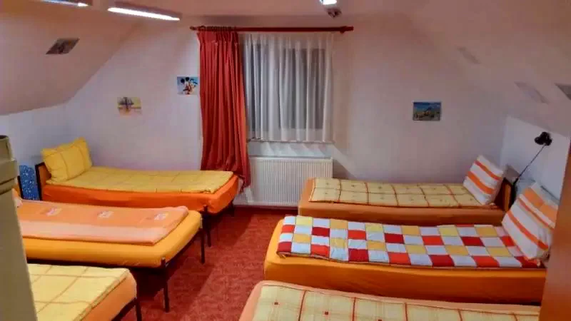 Sinfalva Szállás | Panzió (K0114-12) A kép szerzői jogvédelem alatt állhat. Javasolt a kapcsolatfelvétel a jog tulajdonossal.