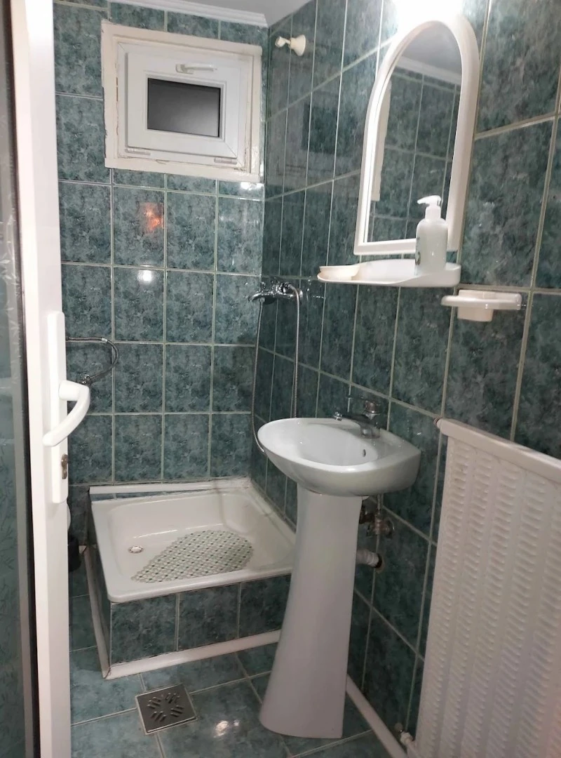 Bușteni Szállás | Vendégház (K1045-11) A kép szerzői jogvédelem alatt állhat. Javasolt a kapcsolatfelvétel a jog tulajdonossal.