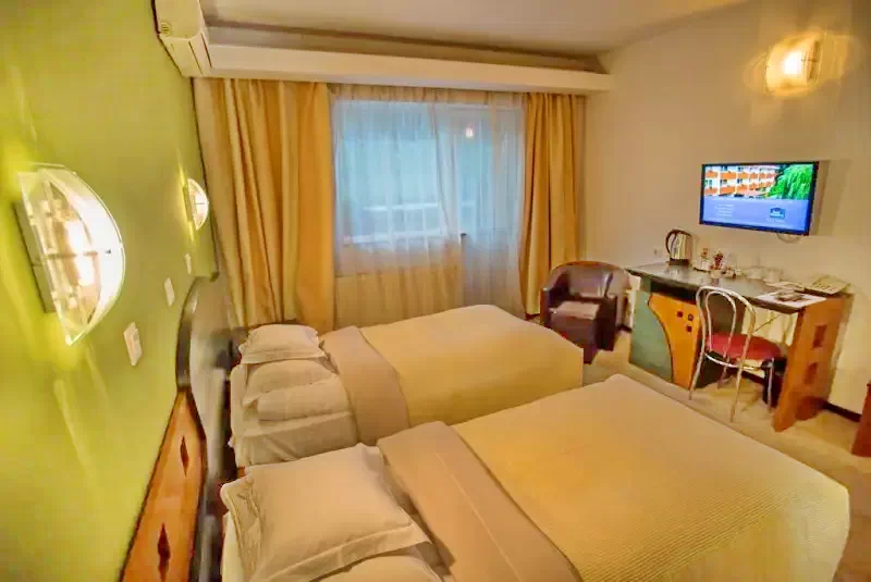 Szállás Sfântu Gheorghe - BEST WESTERN Hotel Park*** | Sepsiszentgyörgy - BEST WESTERN Park Hotel***. A kép szerzői jogvédelem alatt állhat. Javasolt a kapcsolatfelvétel a jog tulajdonossal.
