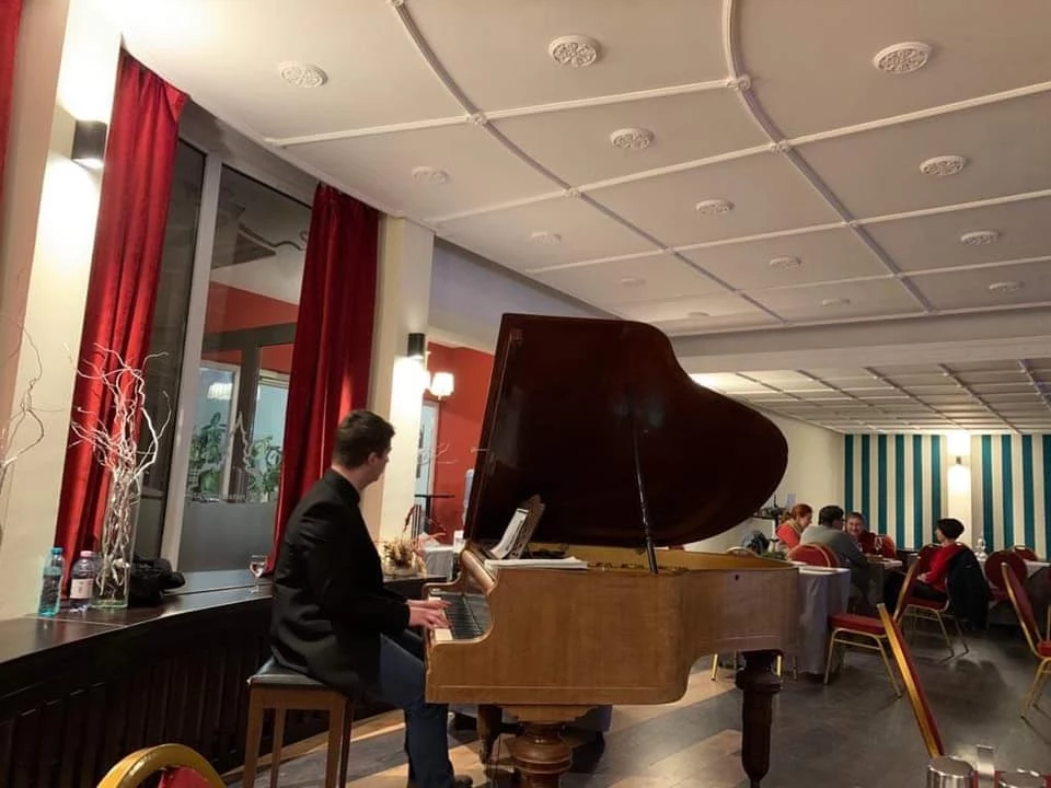 Szállás Sfântu Gheorghe - BEST WESTERN Hotel Park*** | Sepsiszentgyörgy - BEST WESTERN Park Hotel***. A kép szerzői jogvédelem alatt állhat. Javasolt a kapcsolatfelvétel a jog tulajdonossal.