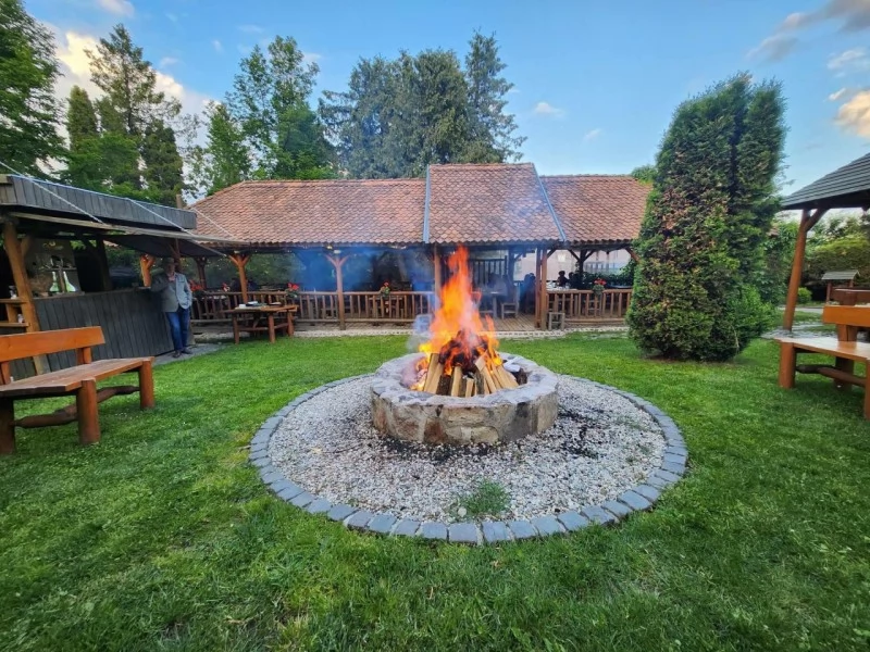 Szállás Sfântu Gheorghe - BEST WESTERN Hotel Park*** | Sepsiszentgyörgy - BEST WESTERN Park Hotel***. A kép szerzői jogvédelem alatt állhat. Javasolt a kapcsolatfelvétel a jog tulajdonossal.