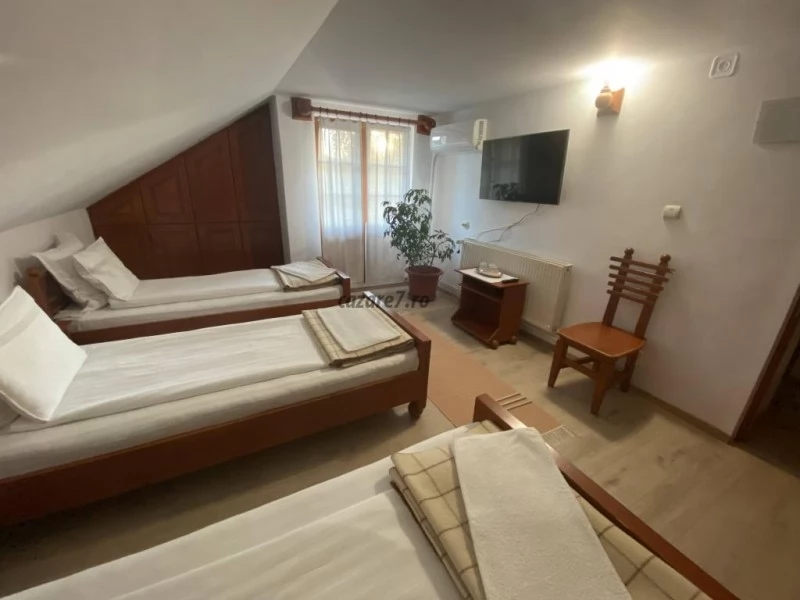 Sâncraiu Cazare | Pensiune (K0549-14) Imaginea poate fi supusă drepturilor de autor. Se recomandă contactarea titularului drepturilor.