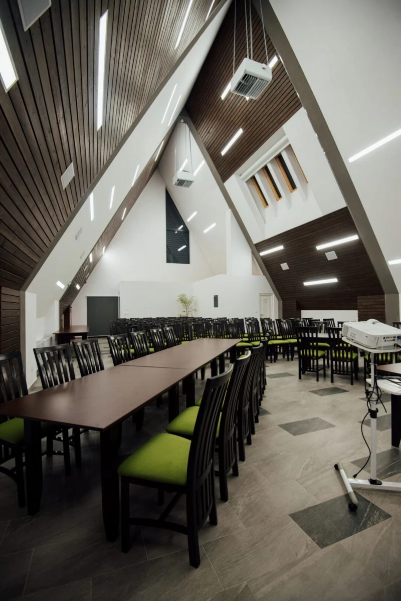 Praid Cazare | Hotel*** (K1459-58) Imaginea poate fi supusă drepturilor de autor. Se recomandă contactarea titularului drepturilor.
