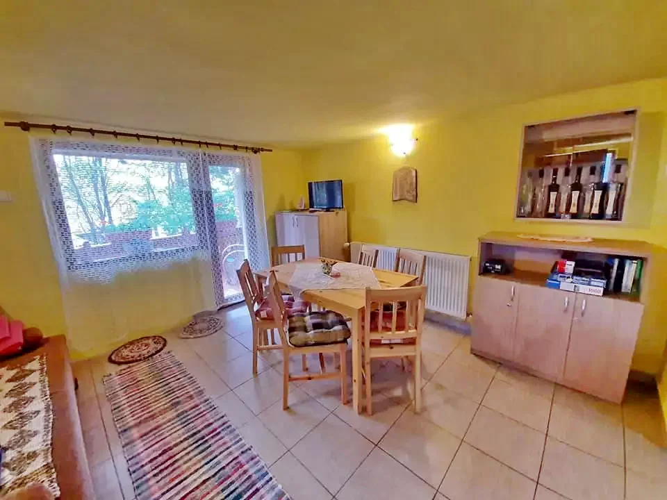 Praid Cazare | Cabană (K1213-6) Imaginea poate fi supusă drepturilor de autor. Se recomandă contactarea titularului drepturilor.