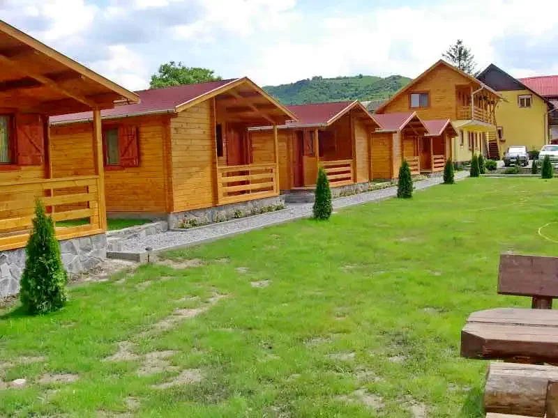 Szállás Praid - Casă de Oaspeți Csatári *** | Parajd - Csatári Vendégházak ***. A kép szerzői jogvédelem alatt állhat. Javasolt a kapcsolatfelvétel a jog tulajdonossal.