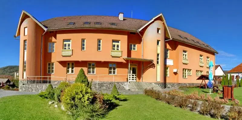 Szállás Praid - Pensiunea Praid *** | Parajd - Parajd Panzió ***. A kép szerzői jogvédelem alatt állhat. Javasolt a kapcsolatfelvétel a jog tulajdonossal.