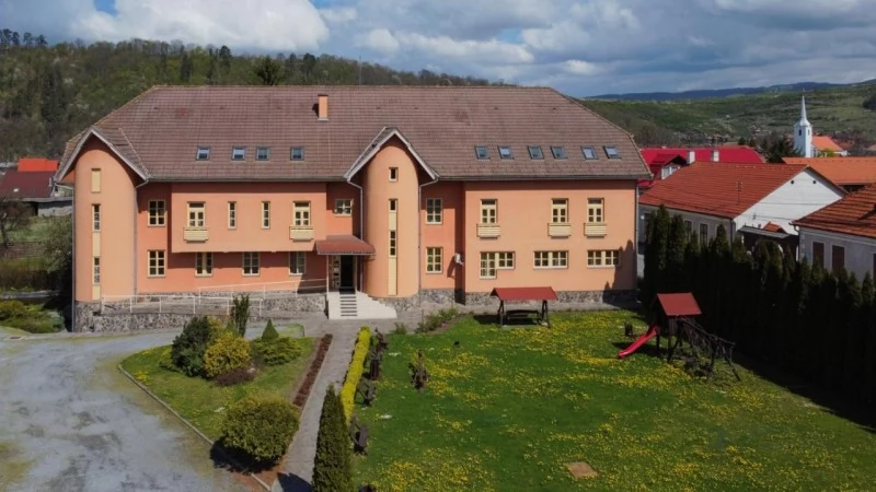 Parajd Szállás | Panzió (K0762-85) A kép szerzői jogvédelem alatt állhat. Javasolt a kapcsolatfelvétel a jog tulajdonossal.