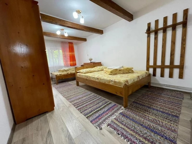 Praid Cazare | Pensiune (K0710-6) Imaginea poate fi supusă drepturilor de autor. Se recomandă contactarea titularului drepturilor.