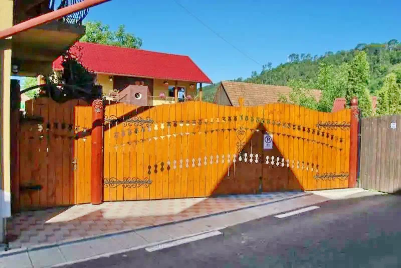 Praid Cazare | Pensiune (K0976-5) Imaginea poate fi supusă drepturilor de autor. Se recomandă contactarea titularului drepturilor.