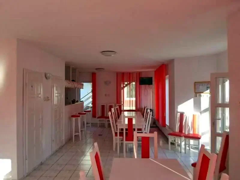 Parajd Szállás | Panzió (K0971-8) A kép szerzői jogvédelem alatt állhat. Javasolt a kapcsolatfelvétel a jog tulajdonossal.