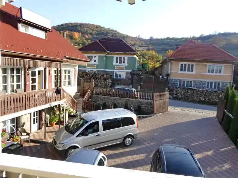 Parajd Szállás | Panzió (K0971-36) A kép szerzői jogvédelem alatt állhat. Javasolt a kapcsolatfelvétel a jog tulajdonossal.