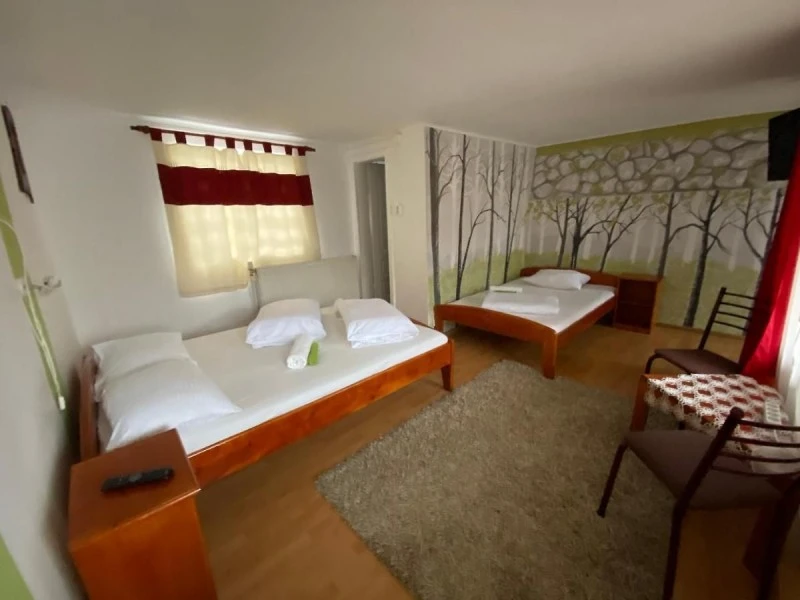 Praid Cazare | Pensiune (K0975-9) Imaginea poate fi supusă drepturilor de autor. Se recomandă contactarea titularului drepturilor.
