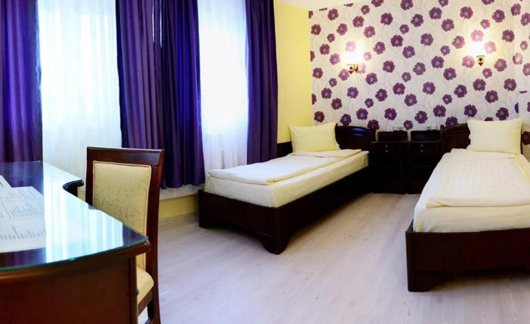 Kolozsvár Szállás | Motel (K1566-17) A kép szerzői jogvédelem alatt állhat. Javasolt a kapcsolatfelvétel a jog tulajdonossal.