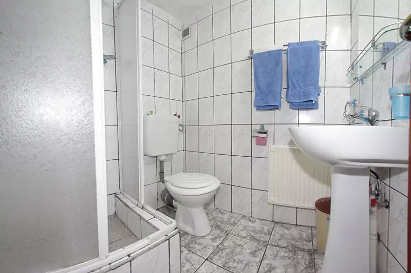 Boga Völgye Szállás | Panzió (K0053-7) A kép szerzői jogvédelem alatt állhat. Javasolt a kapcsolatfelvétel a jog tulajdonossal.