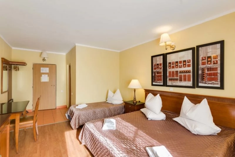 Tureni Cazare | Pensiune turistică (K1441-15) Imaginea poate fi supusă drepturilor de autor. Se recomandă contactarea titularului drepturilor.