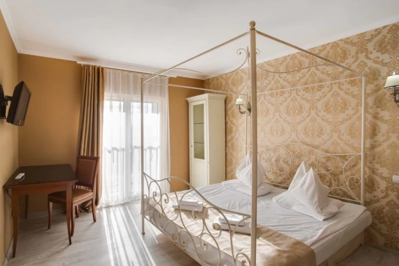 Tureni Cazare | Pensiune turistică (K1441-16) Imaginea poate fi supusă drepturilor de autor. Se recomandă contactarea titularului drepturilor.