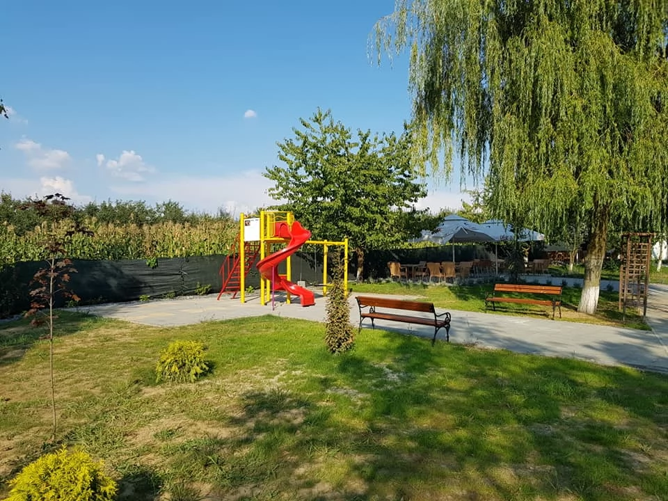 Tureni Cazare | Pensiune turistică (K1441-60) Imaginea poate fi supusă drepturilor de autor. Se recomandă contactarea titularului drepturilor.