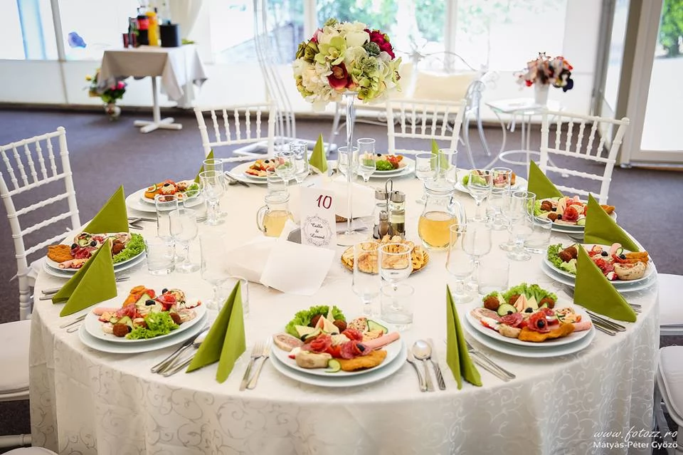 Tureni Cazare | Pensiune turistică (K1441-62) Imaginea poate fi supusă drepturilor de autor. Se recomandă contactarea titularului drepturilor.