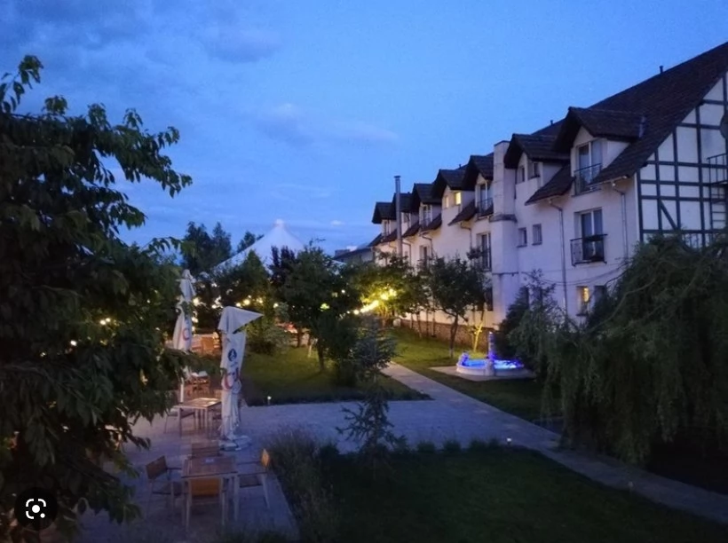 Tureni Cazare | Hotel*** (K1441-72) Imaginea poate fi supusă drepturilor de autor. Se recomandă contactarea titularului drepturilor.