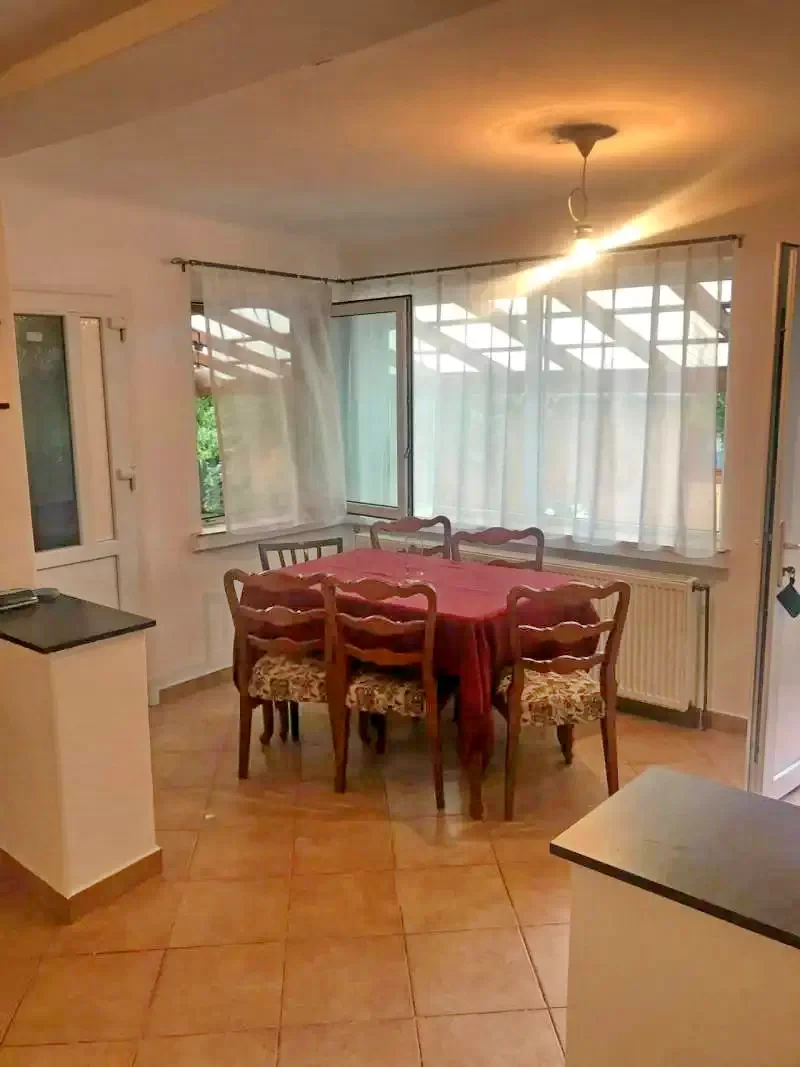 Chibed Cazare | Cabană (K1136-2) Imaginea poate fi supusă drepturilor de autor. Se recomandă contactarea titularului drepturilor.