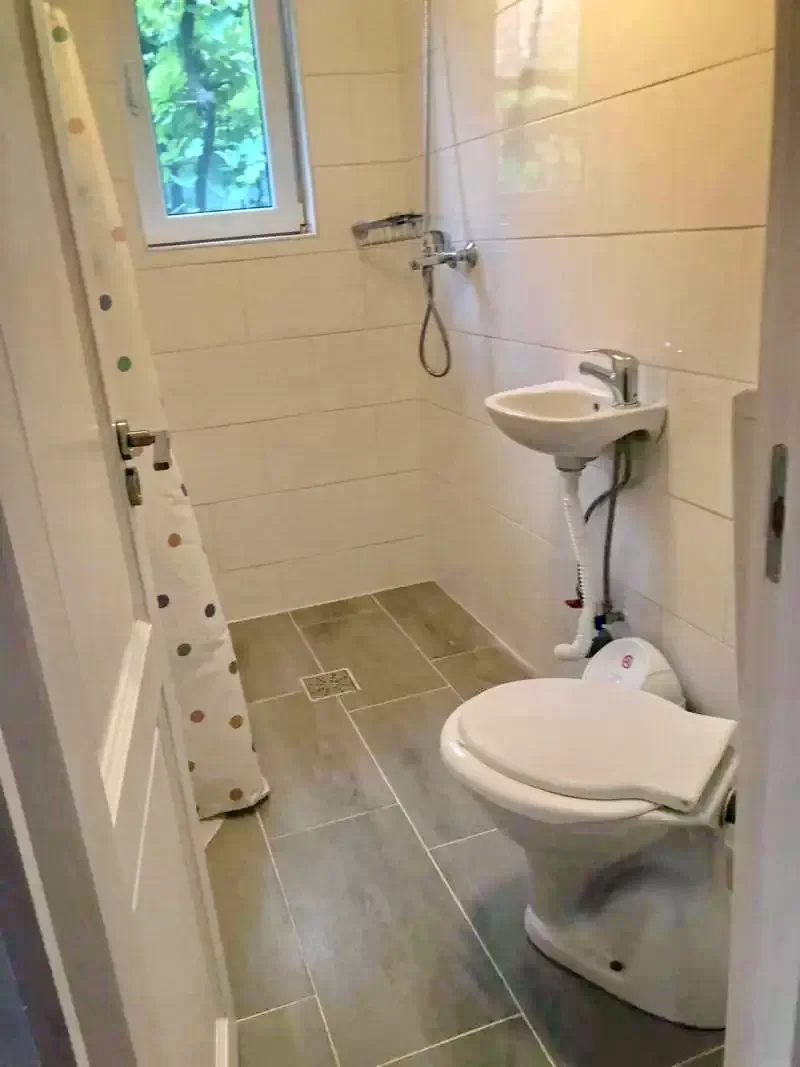 Kibéd Szállás | Üdülőfalu (K1136-14) A kép szerzői jogvédelem alatt állhat. Javasolt a kapcsolatfelvétel a jog tulajdonossal.